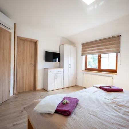 Papi Apartman Valtice Exterior photo